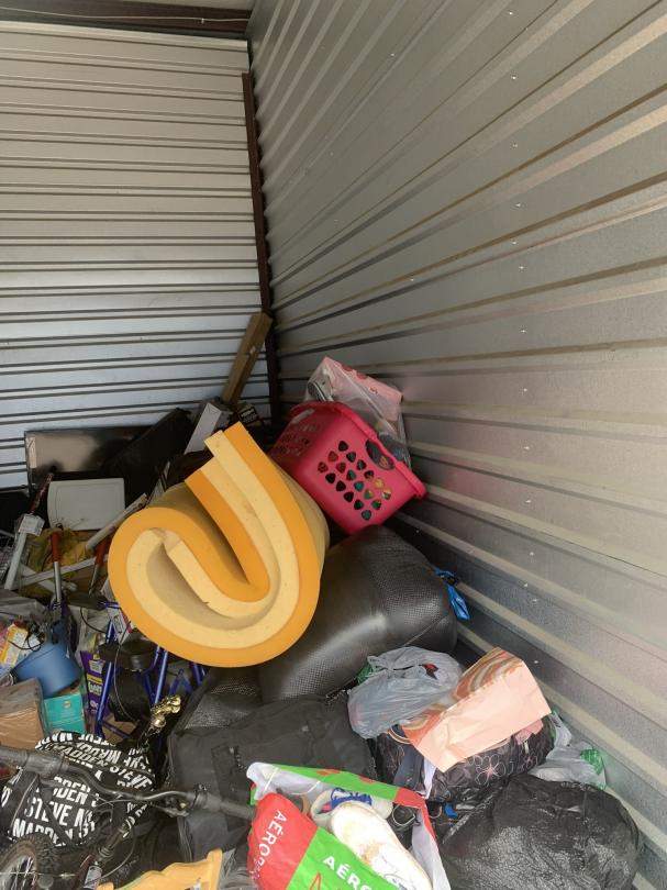 Storage Unit Auction in Memphis, TN at Move It Self Storage Getwell